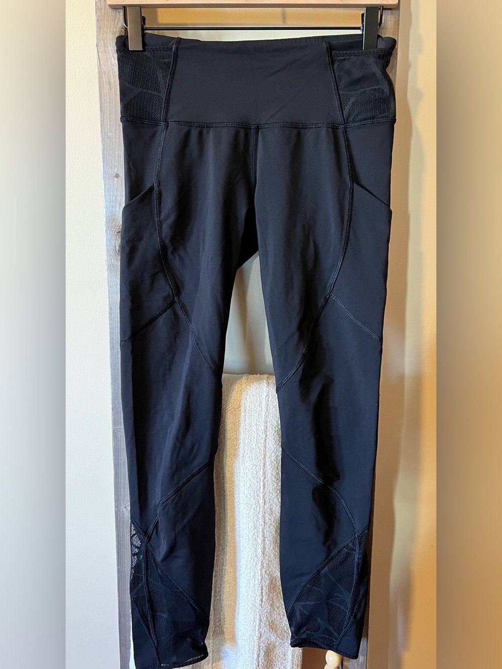 Lululemon lace mesh leggings with side pockets